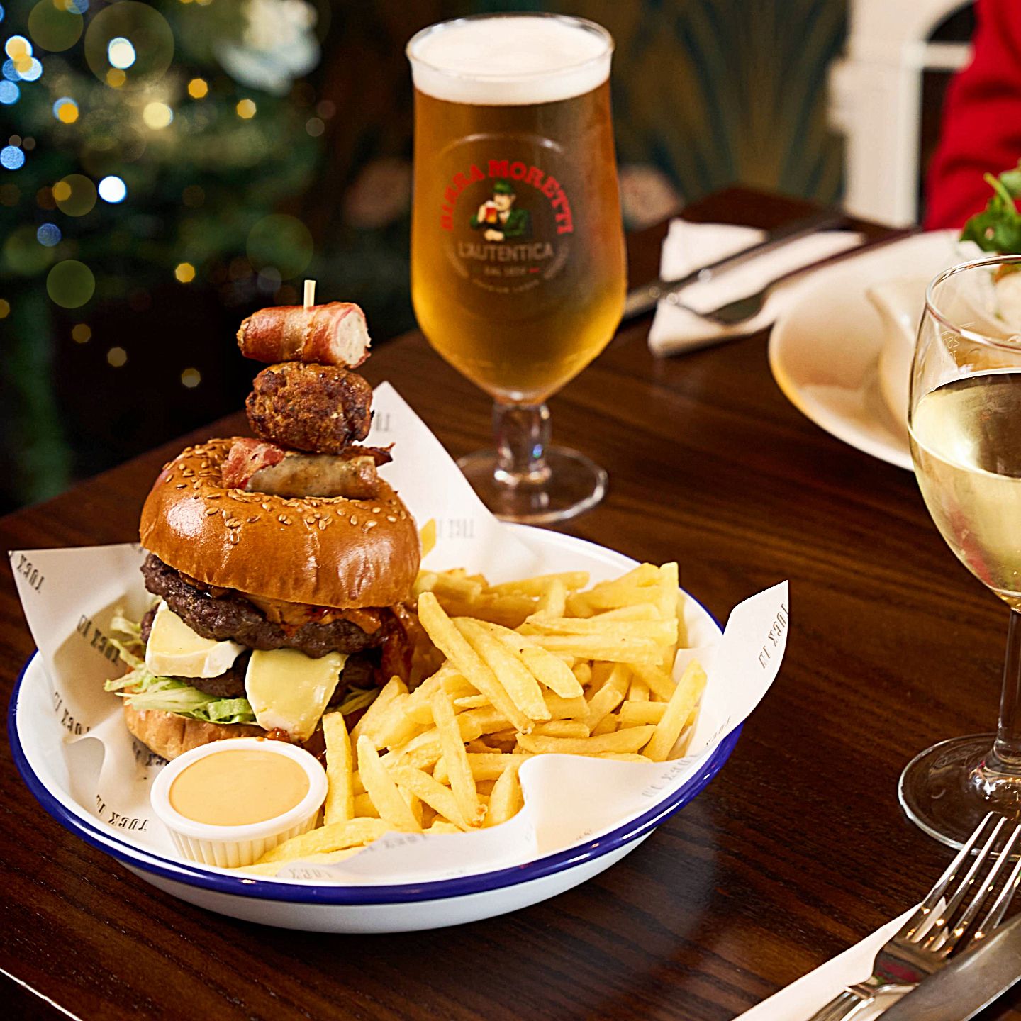 Festive Lunch & Dinner at The Viaduct Tavern in Kidderminster